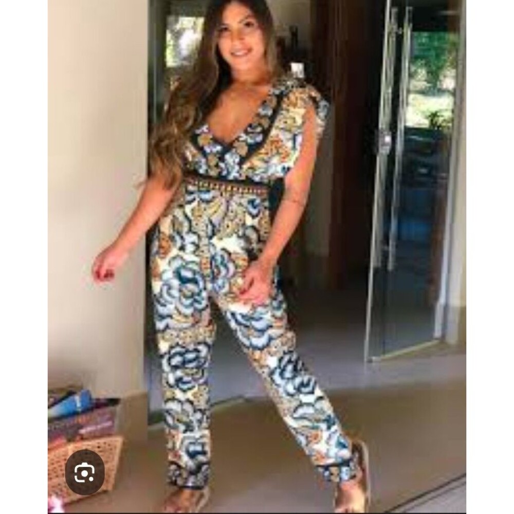 FARM Rio Ruffle Sleewless Jumpsuit Size s - Picture 2 of 15